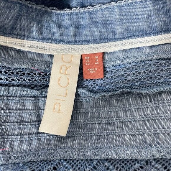 Pilcro Size 12  Top Blouse Button Down Fringe Boho Long Sleeve Denim - Picture 7 of 10